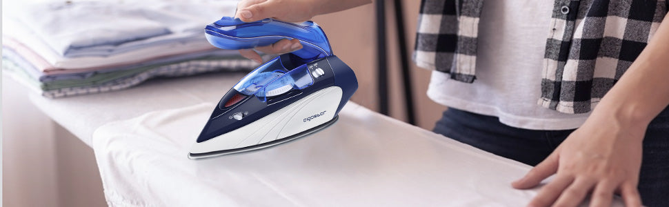 Travel Iron Steam Iron, Folding Handle, Temperature Selector, 1100W Steam Clothes Iron, Double Voltage 120V-240V, Stainless Steel Sole, 80ml Tank