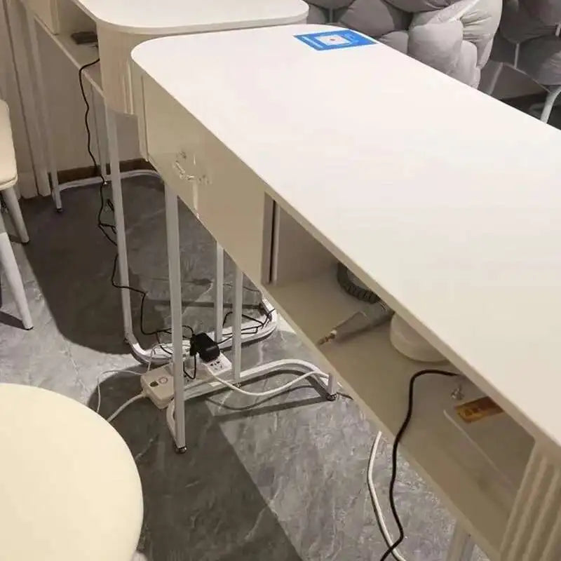 Simple Professional Nail Table Modern Luxury Nail Artist Manicure Table Wooden Storage Mesa De Manicure Salon Furniture KMNT