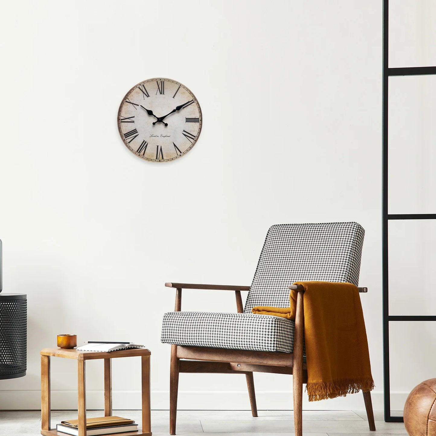 European Retro Roman Numeral Wooden Wall Clock Living Room Bedroom Kitchen Home Decoration Clock Wall Clock Silent Quartz Clock Holiday Gift 10 Inches 12 Inches 14 Inches 16inch (Without Batteries)