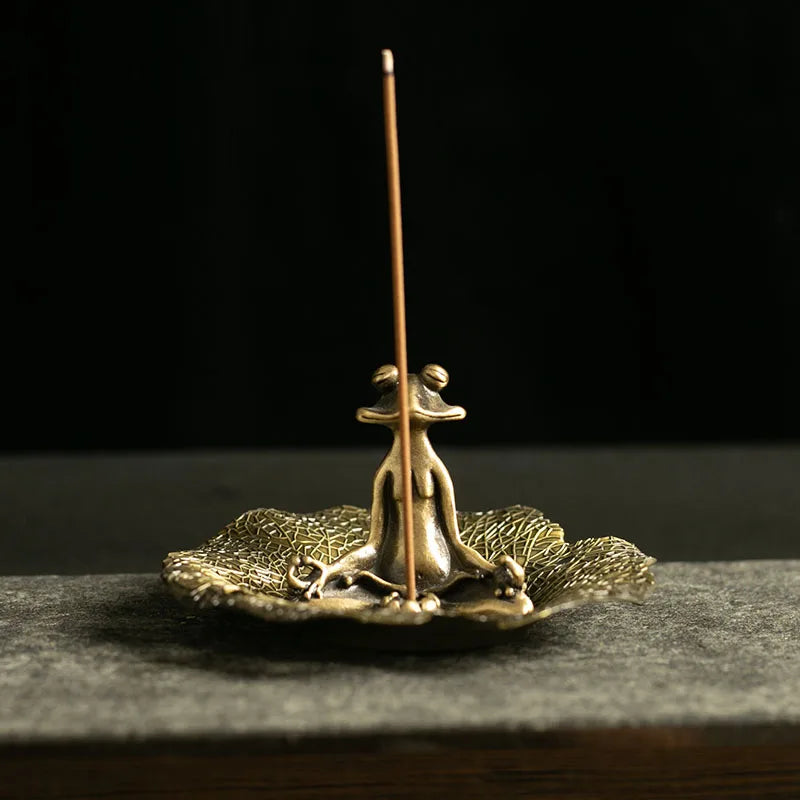 2 in 1 Backflow Incense Burner Metal Alloy Frog with Plate for White Sage Incense Sticks Holder Zen Home Decor Ashtray