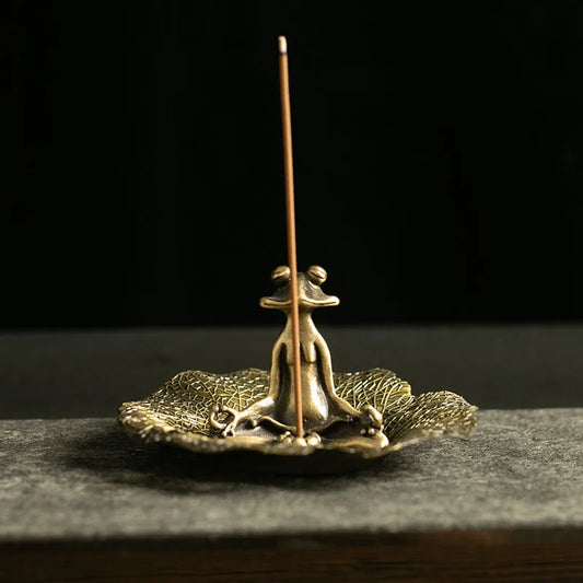 2 in 1 Backflow Incense Burner Metal Alloy Frog with Plate for White Sage Incense Sticks Holder Zen Home Decor Ashtray