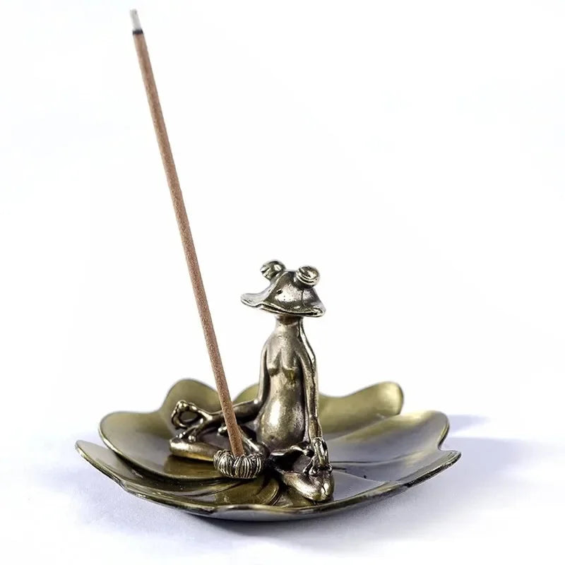 2 in 1 Backflow Incense Burner Metal Alloy Frog with Plate for White Sage Incense Sticks Holder Zen Home Decor Ashtray