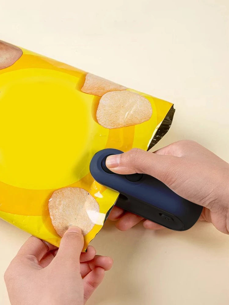 2 In 1 Sealer Cutter Multifunctional Vacuum Food Sealer Handheld Bag Sealing Machine Package Bags Sealer for Plastic Bags
