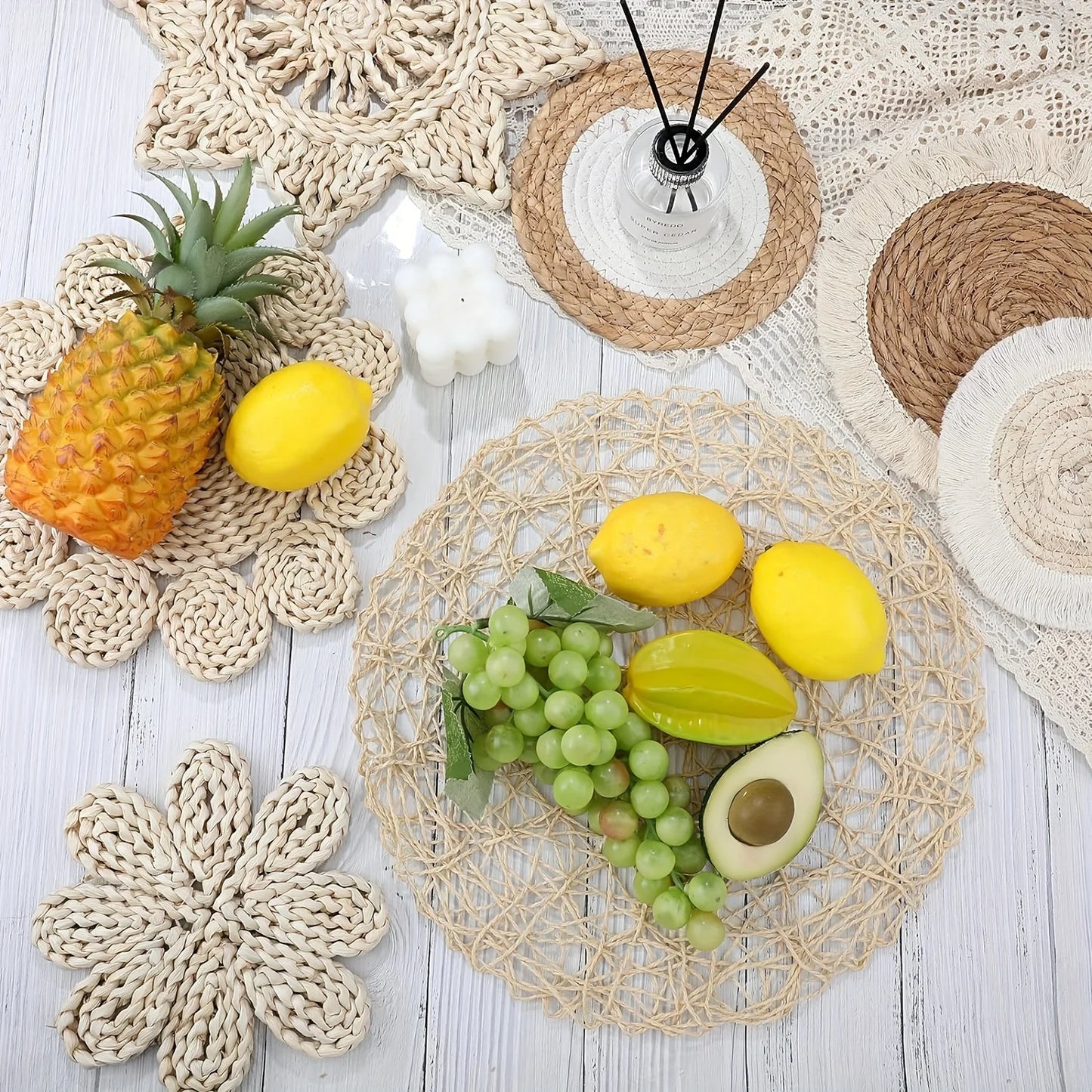 Bohemian Style Wall Basket Decor Set of 7 Art Deco Handwoven Rattan Wicker Wall Art for Farmhouse Living Room Bedroom Gift